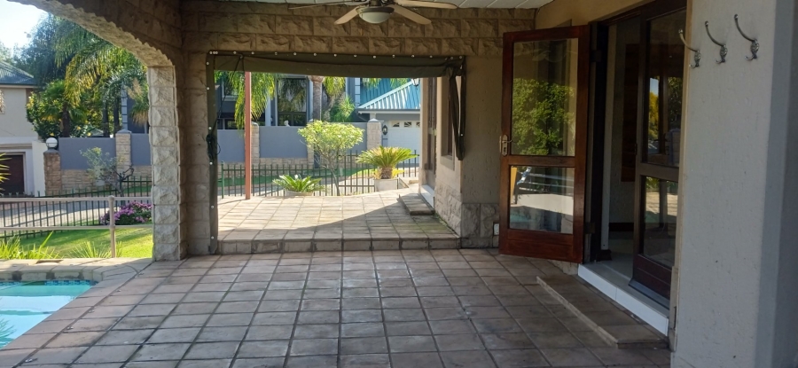 4 Bedroom Property for Sale in Kosmos North West